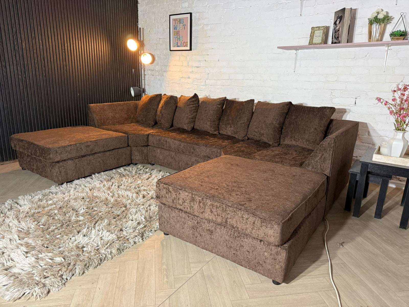 New Stock! BRAND NEW Chocolate U Shape Corner Sofa 🤎