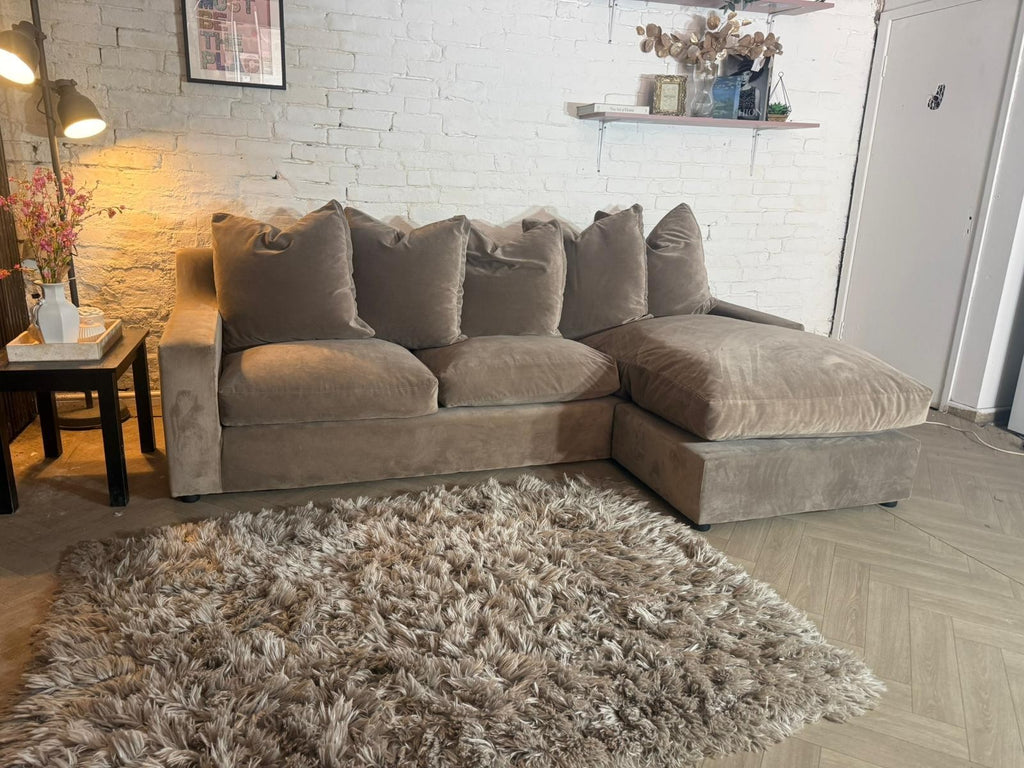 Loaf Oscar Chaise Sofa & Matching Chesterfield Armchair – Mocha – 253 x 170cm