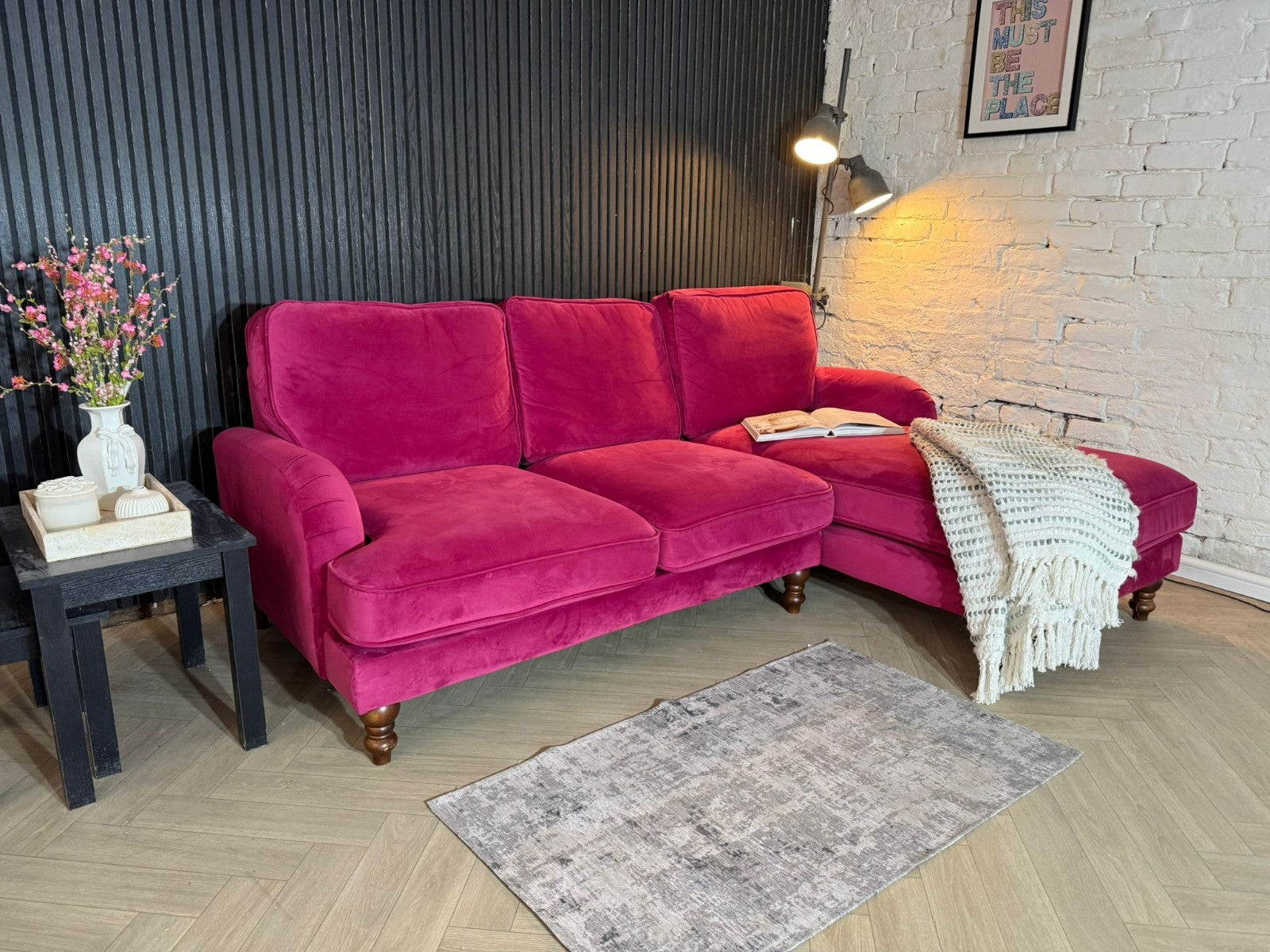Vintage Sofa Corner Sofa – Pink Velvet Mid-Century Style 🛋️