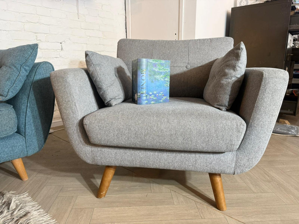 New Stock! DFS x French Connection Sofa & Armchair Set – RRP £1,299