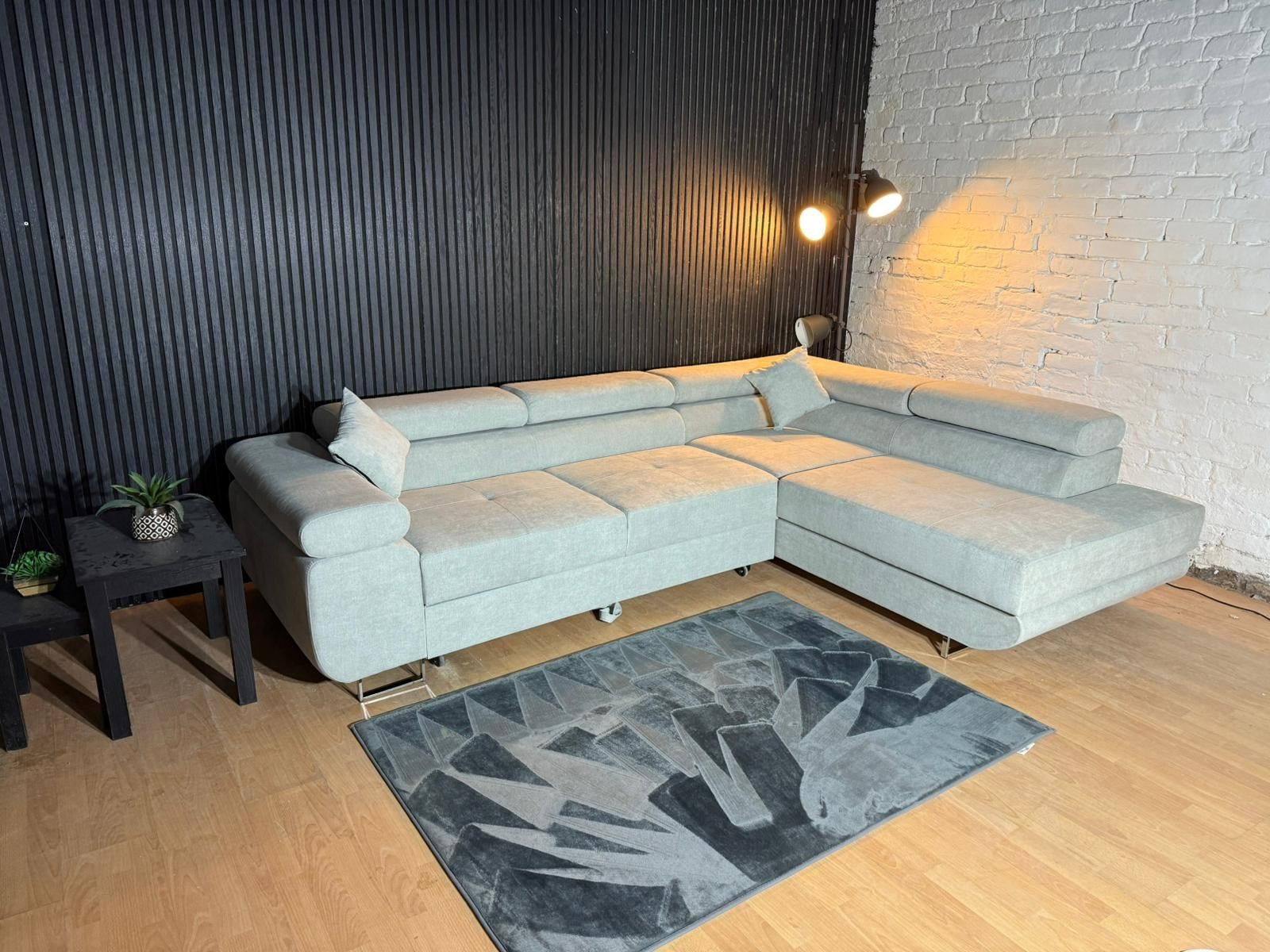 New Stock! MODERN CORNER SOFA BRAND NEW Light Grey Corner Sofa Bed with Storage