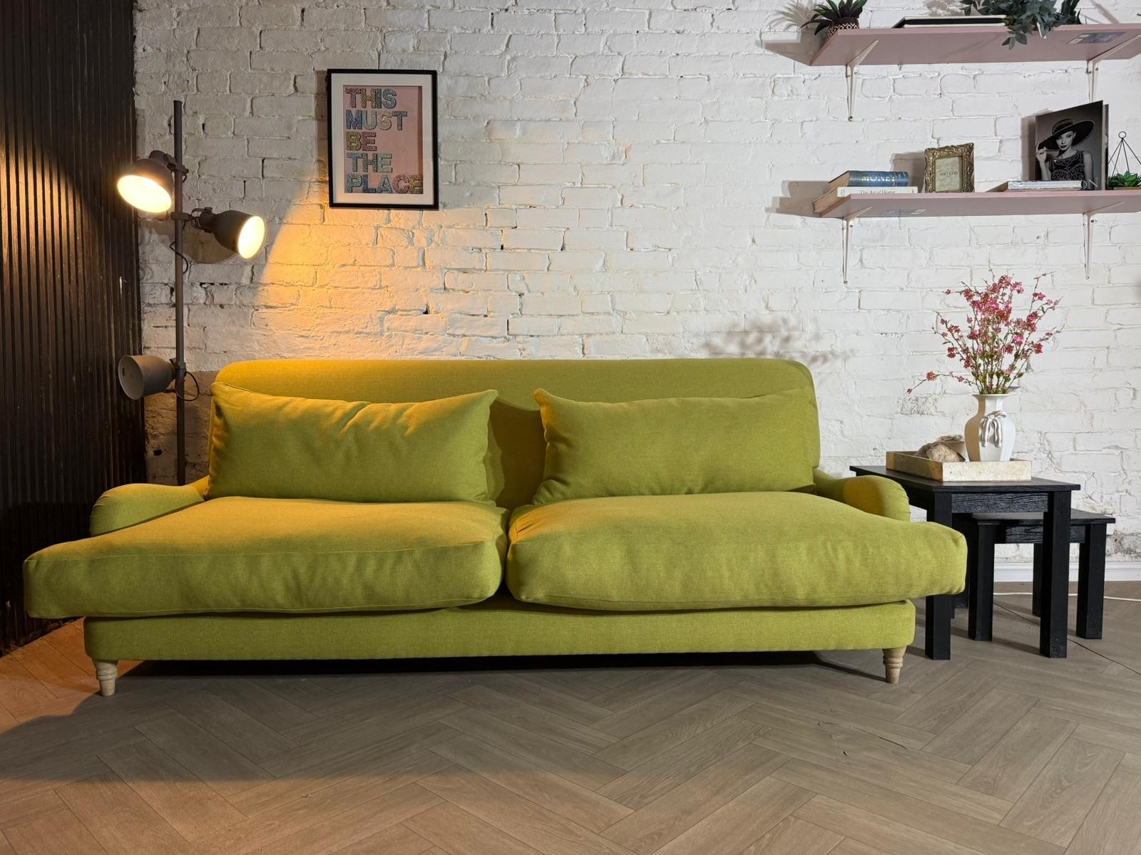 Stunning Loaf Mrs Smith 3 Seater Sofa in a gorgeous olive green fabric 😍