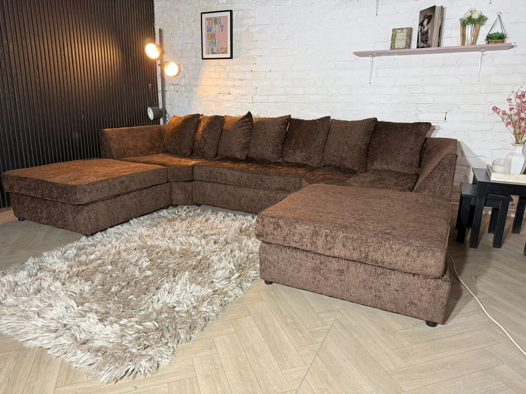 New Stock! BRAND NEW Chocolate U Shape Corner Sofa 🤎