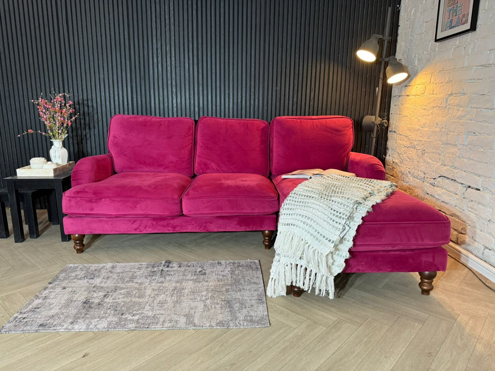 Vintage Sofa Corner Sofa – Pink Velvet Mid-Century Style 🛋️