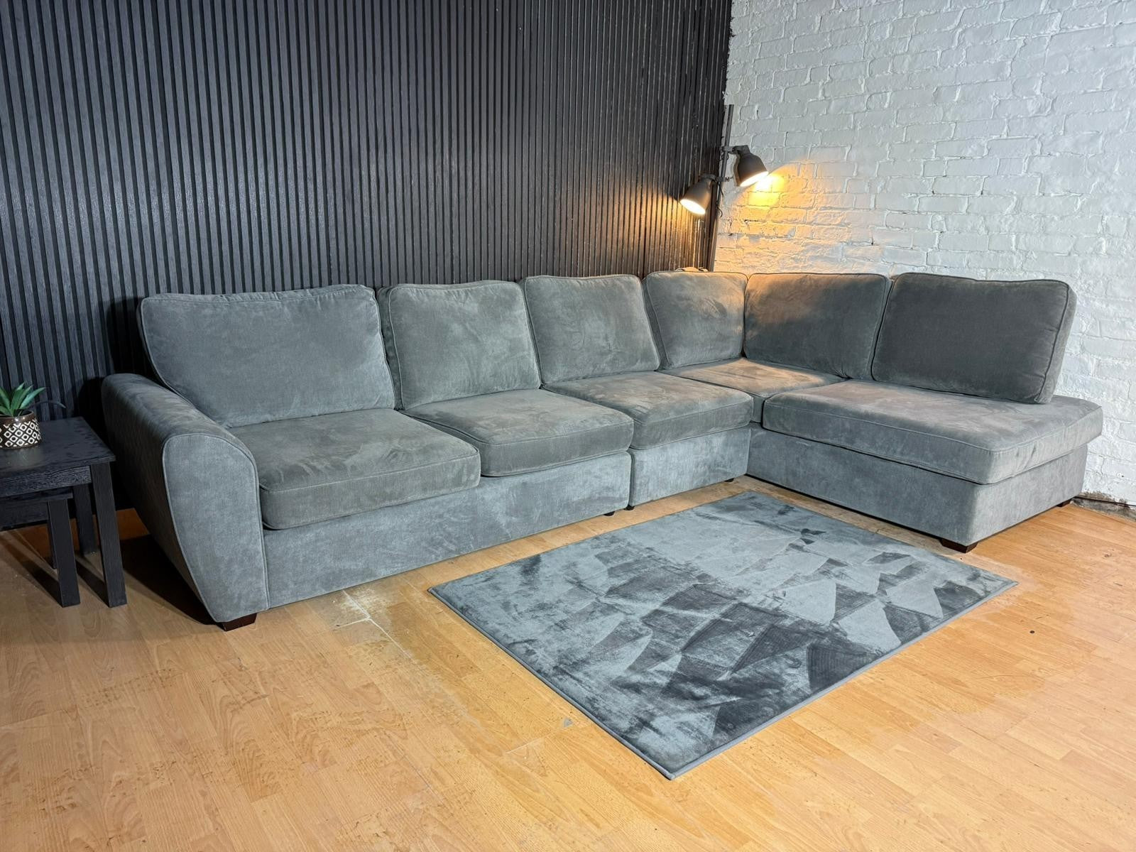 New Stock! High Street Brand DFS Orka Extra Large Corner Sofa – Grey