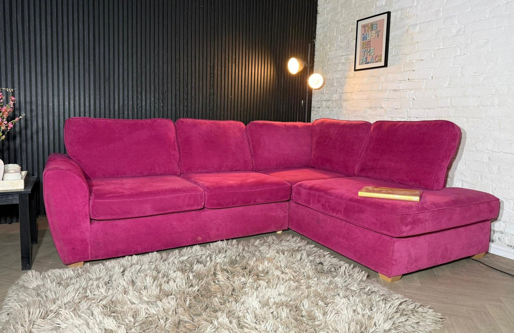 Stunning DFS Orka Corner Sofa in a gorgeous hot pink fabric 😍