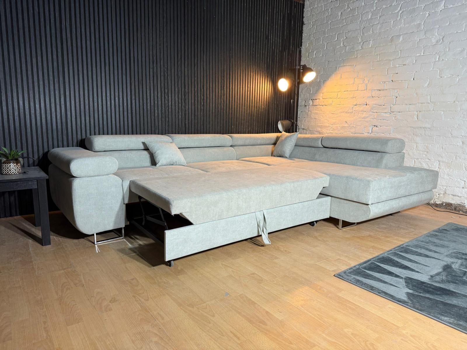 New Stock! MODERN CORNER SOFA BRAND NEW Light Grey Corner Sofa Bed with Storage