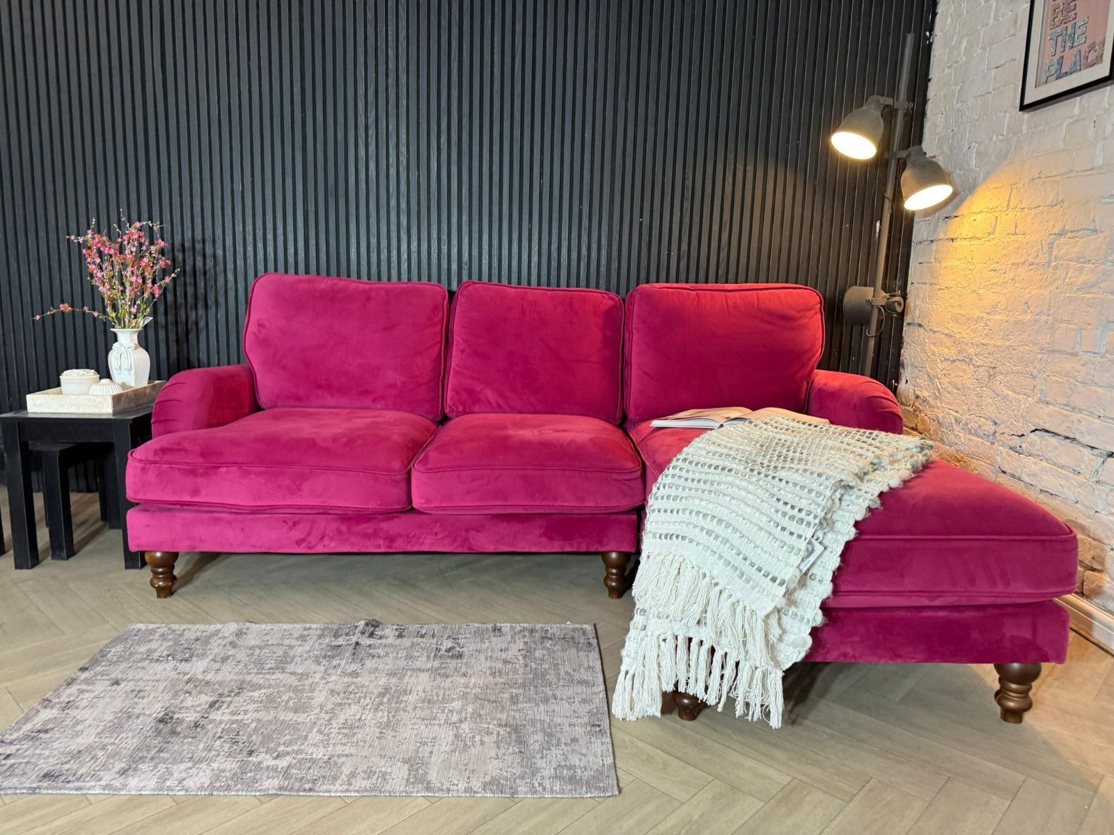 Vintage Sofa Corner Sofa – Pink Velvet Mid-Century Style 🛋️