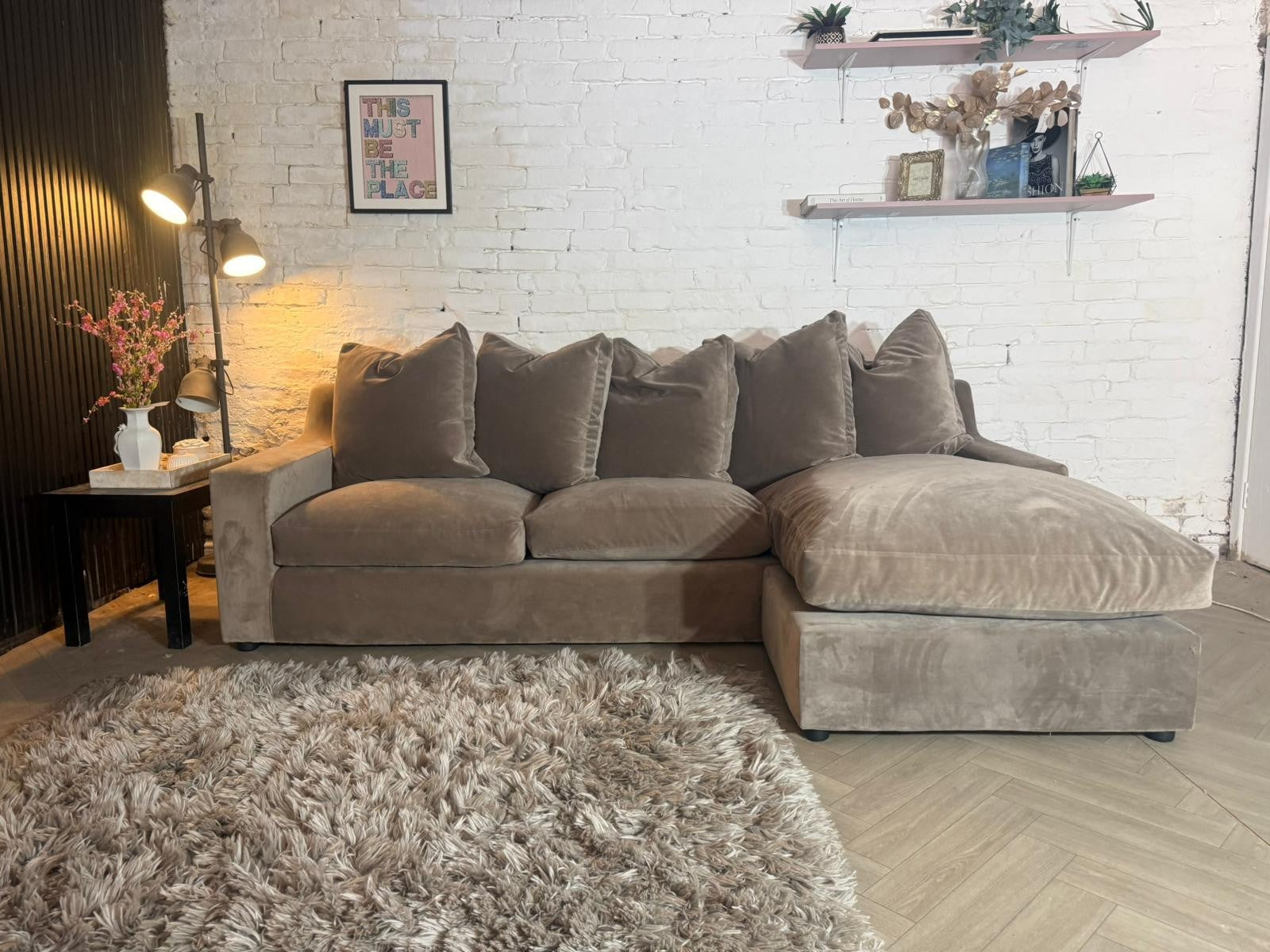 Loaf Oscar Chaise Sofa & Matching Chesterfield Armchair – Mocha – 253 x 170cm