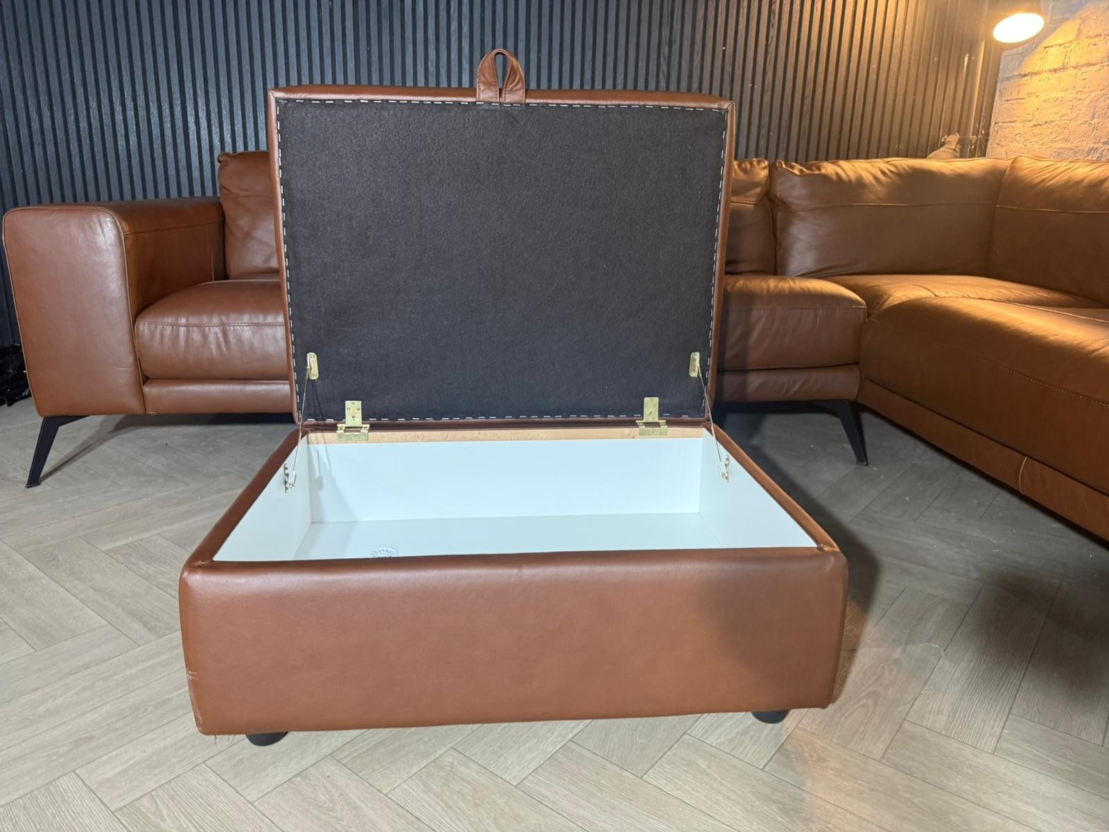 DFS Lexia Tan/Brown Leather Corner Sofa with Matching Footstool