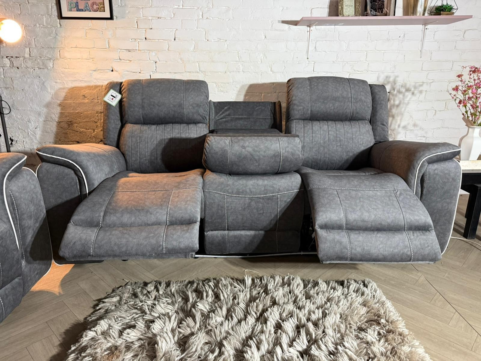HIGH STREET BRAND SCS Electric 3 + 2 Sofa Set — RRP £1999
