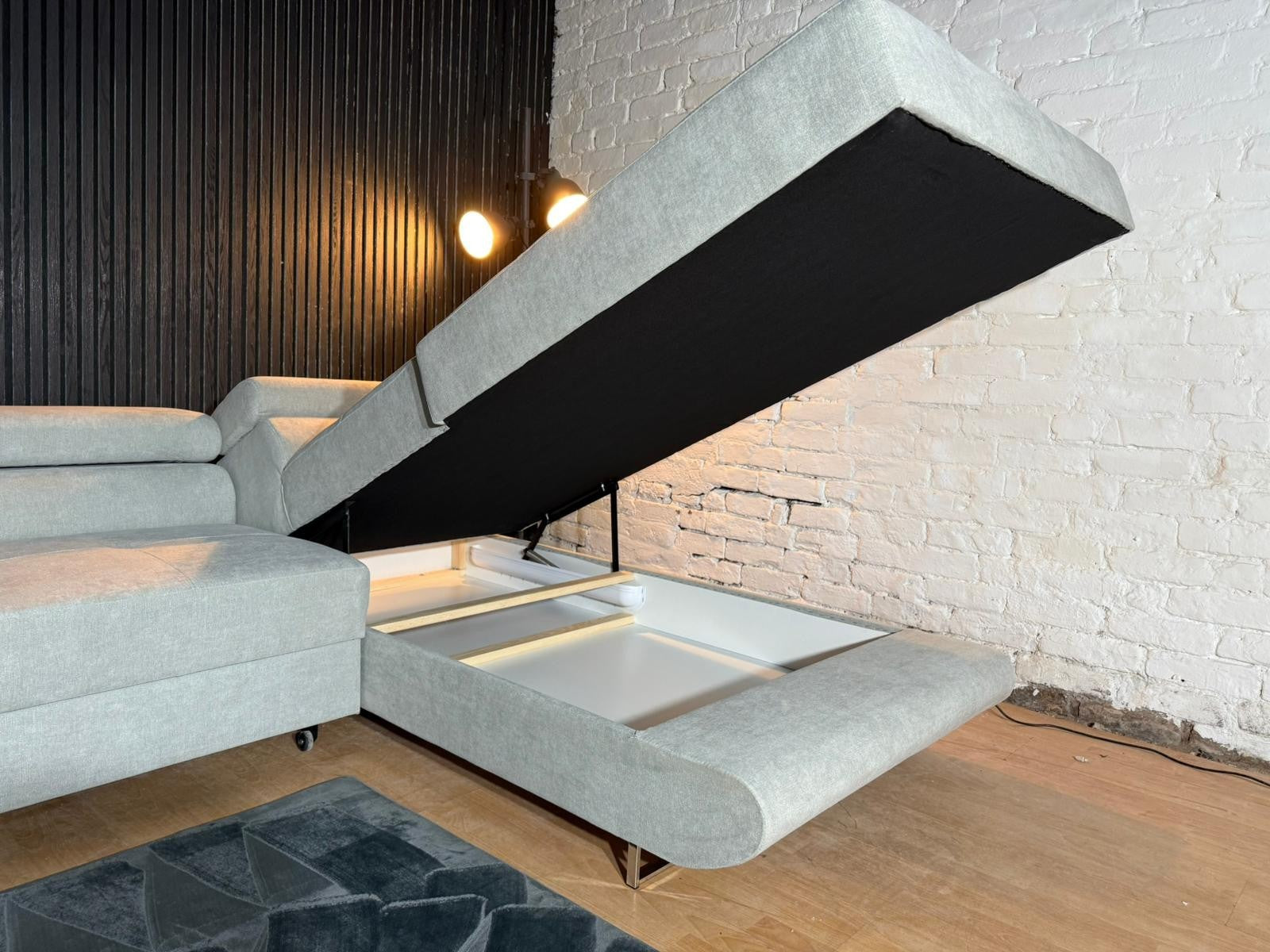 New Stock! MODERN CORNER SOFA BRAND NEW Light Grey Corner Sofa Bed with Storage